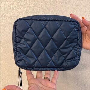 Vera Bradley Essential Cord Organizer NWT